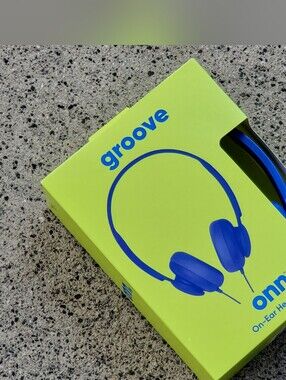 On Running Groove On-Ear Headphones — Bright Blue